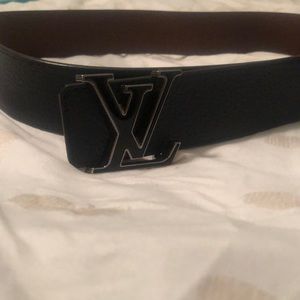 Louis Vuitton reversible belt